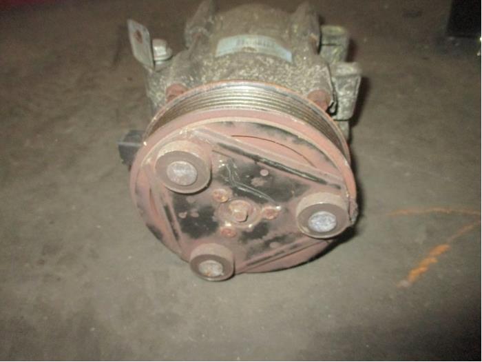 Air conditioning pump Jaguar X-type 2.0 D 16V - C2S44910 AJ20D4