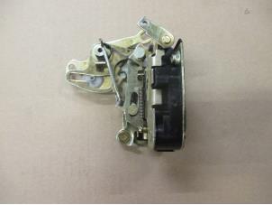 Used Boot lid lock mechanism Landrover Discovery I Price € 42,35 Inclusive VAT offered by Garage Callant