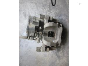 Used Rear brake calliper, right Landrover Range Rover Evoque (LVJ/LVS) 2.0 D 150 16V 5-drs. Price € 90,75 Inclusive VAT offered by Garage Callant