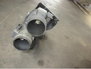 Used Airflow meter Jaguar XJ (X350) 2.7d V6 24V Price € 30,25 Inclusive VAT offered by Garage Callant