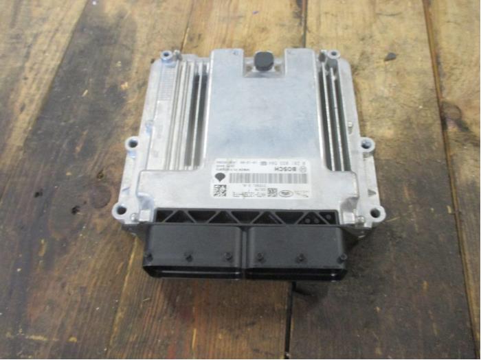 Engine management computers with part number LR0 stock