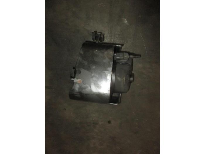 Fuel filter housing from a Land Rover Range Rover Evoque (LVJ/LVS)  2017