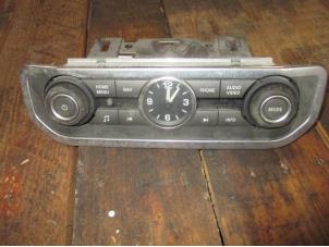 Used Radio control panel Landrover Discovery IV (LAS) Price € 90,75 Inclusive VAT offered by Garage Callant