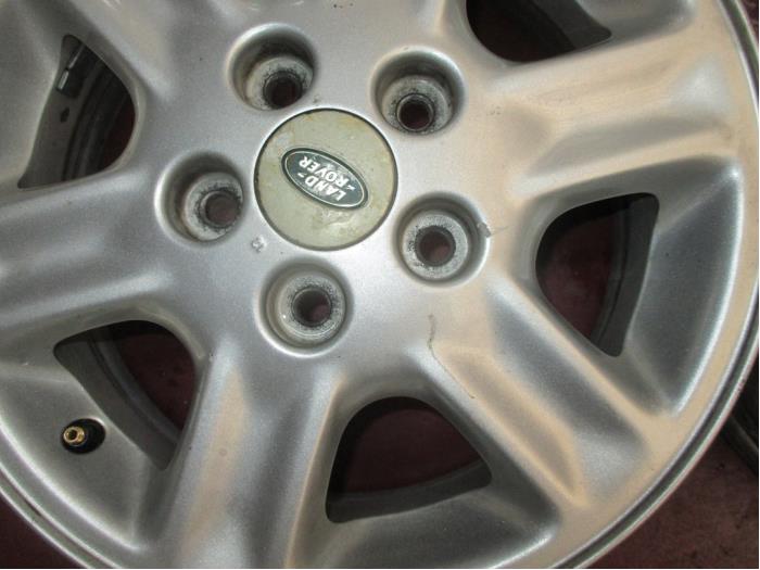 Set of wheels from a Land Rover Freelander Hard Top  2003