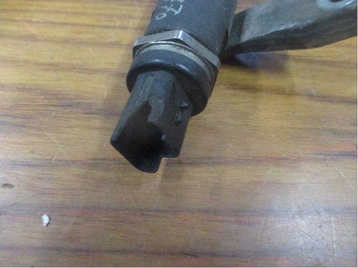 Fuel injector nozzle from a Land Rover Freelander II  2007