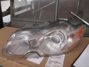 Używane Reflektor lewy Jaguar XF (CC9) 2.7 D V6 24V Cena € 605,00 Z VAT oferowane przez Garage Callant