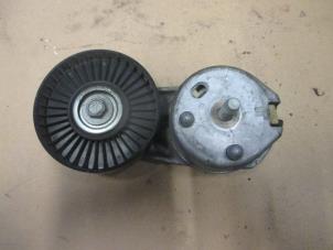 Spanrolle multiriem van een Land Rover Range Rover Sport (LW)  2016