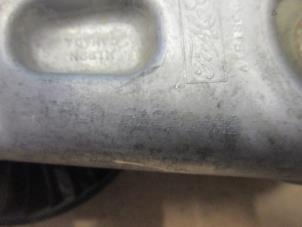 Spanrolle multiriem van een Land Rover Range Rover Sport (LW)  2016