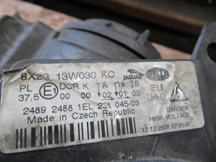 Scheinwerfer links Jaguar XF 2.7 D V6 24V - C2Z30863 HELLA