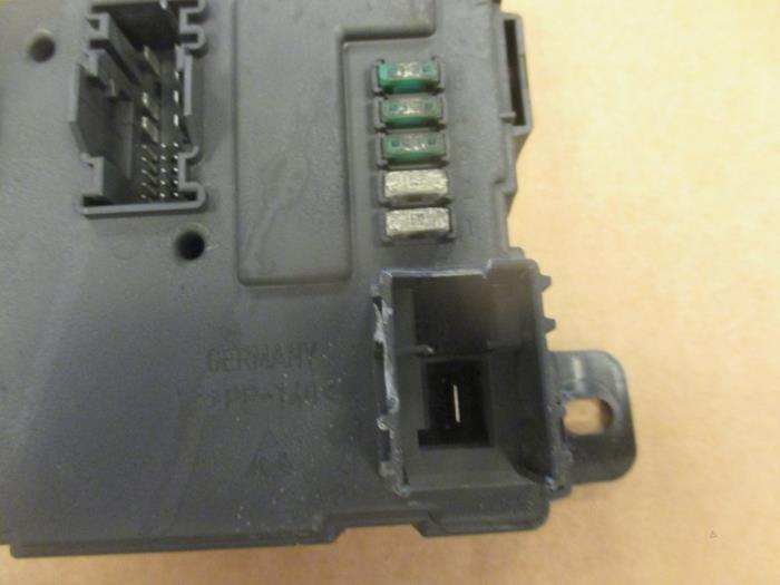 Fuse box BMW 3 serie Gran Turismo 320d 2.0 16V - 6135986697902 