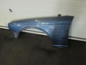 Used Front wing, left Jaguar XJ (X350) 2.7d V6 24V Price € 302,50 Inclusive VAT offered by Garage Callant