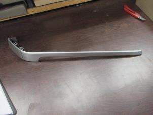 Used Rear bumper strip, left Landrover Range Rover IV (LG) Price € 24,20 Inclusive VAT offered by Garage Callant