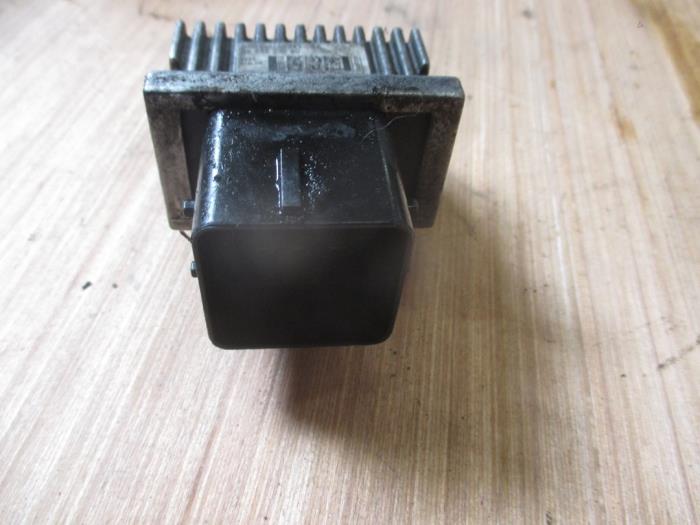 Glow plug relay Jaguar XF Sportbrake LR073555 Garage Callant