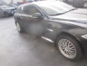 Used Mudguard right-rear Jaguar XF Sportbrake Price € 1.028,50 Inclusive VAT offered by Garage Callant