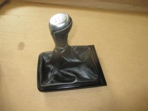 Used Gear stick cover Jaguar XE 2.0 D E-Performance 16V Price € 60,50 Inclusive VAT offered by Garage Callant