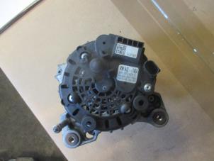 Dynamo van een Volkswagen Caddy Combi IV 2.0 TDI 102 2018