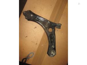 Used Front wishbone, left Volkswagen Caddy Combi IV 2.0 TDI 102 Price € 30,25 Inclusive VAT offered by Garage Callant