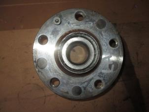 Used Rear wheel bearing Volkswagen Caddy Combi IV 2.0 TDI 102 Price € 30,25 Inclusive VAT offered by Garage Callant