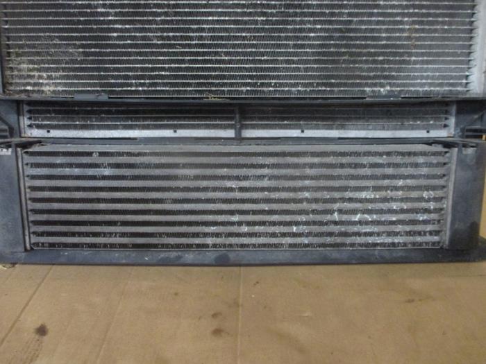Usados Intercooler Landrover Range Rover III (LM) 2.9 TD6 24V Precio € 121,00 IVA incluido ofrecido por Garage Callant