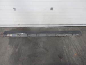 Used Sill, right Jaguar XJ (X350) 2.7d V6 24V Price € 60,50 Inclusive VAT offered by Garage Callant