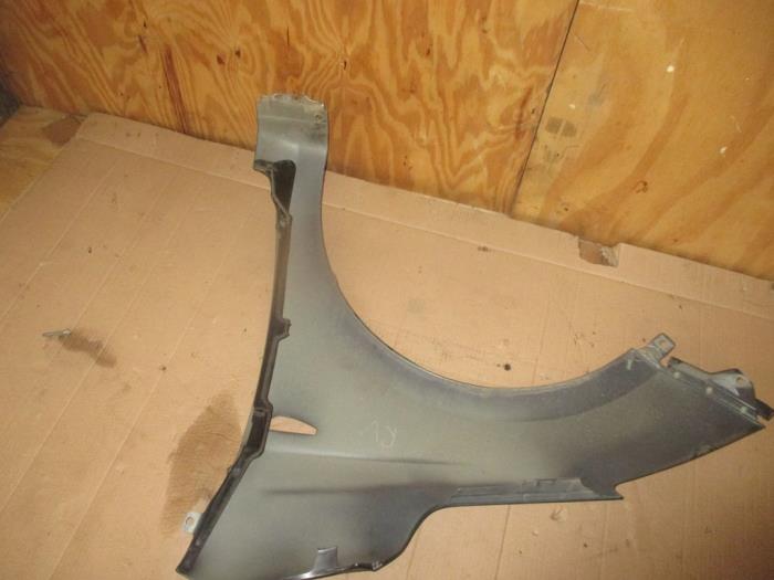 Front wing, right from a Hyundai i20 1.1 CRDi VGT 12V 2014