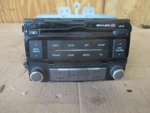 Używane Radioodtwarzacz CD Hyundai i20 1.1 CRDi VGT 12V Cena € 60,50 Z VAT oferowane przez Garage Callant