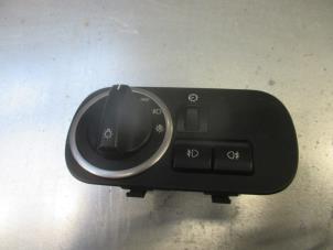 Usados Interruptor de luz Landrover Range Rover Sport (LS) 3.6 TDV8 32V Precio € 60,50 IVA incluido ofrecido por Garage Callant