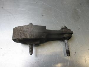 Used Gearbox mount Peugeot 2008 (CU) 1.6 BlueHDi 115 16V Price € 18,15 Inclusive VAT offered by Garage Callant