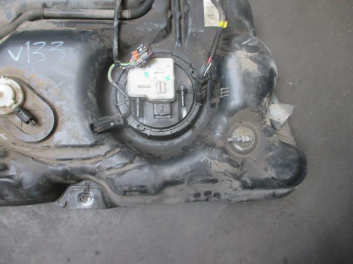 Usagé Pompe à carburant Peugeot 2008 (CU) 1.6 BlueHDi 115 16V Prix € 90,75 Prix TTC proposé par Garage Callant