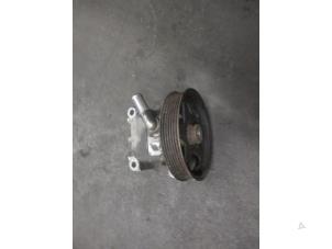 Used Power steering pump Jaguar X-type 2.1 V6 24V Price € 60,50 Inclusive VAT offered by Garage Callant