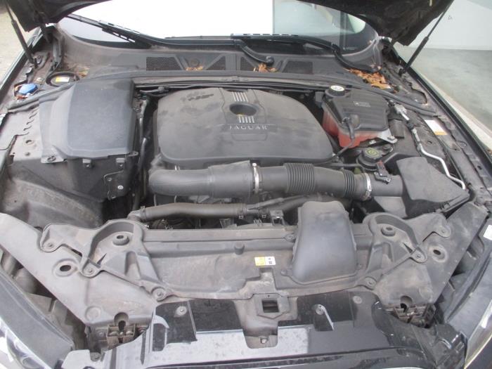 Używane Zbiornik Jaguar XF (CC9) 2.0 Turbo 16V Cena € 363,00 Z VAT oferowane przez Garage Callant