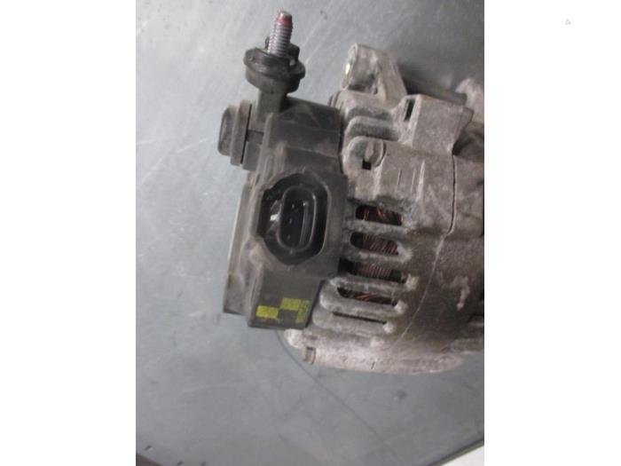 Dynamo från en Hyundai i20 1.1 CRDi VGT 12V 2014