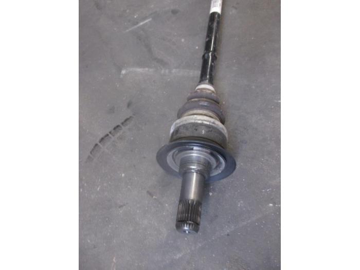 Drive shaft, rear left from a BMW 3 serie Gran Turismo (F34) 320d 2.0 16V 2018