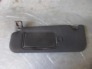 Usados Visera Landrover Range Rover Velar (LY) 3.0 D300 AWD Precio € 42,35 IVA incluido ofrecido por Garage Callant