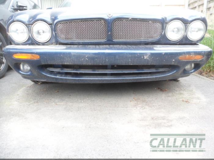 Front bumper Jaguar XJR 4.0 V8 32V Supercharged JHE - LNC4800AD