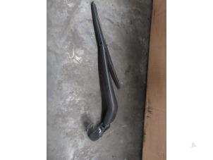 Used Rear wiper arm Mitsubishi Space Star (A0) 1.2 12V Price € 12,10 Inclusive VAT offered by Garage Callant