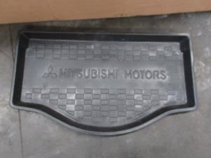 Used Boot mat Mitsubishi Space Star (A0) 1.2 12V Price € 30,25 Inclusive VAT offered by Garage Callant