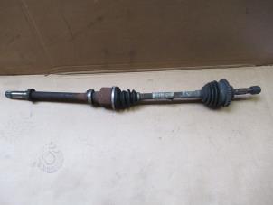 Used Front drive shaft, right Peugeot 206+ (2L/M) 1.4 HDi Eco 70 Price € 42,35 Inclusive VAT offered by Garage Callant
