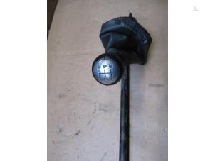 Used Gear lever Peugeot 206+ (2L/M) 1.4 HDi Eco 70 Price € 30,25 Inclusive VAT offered by Garage Callant