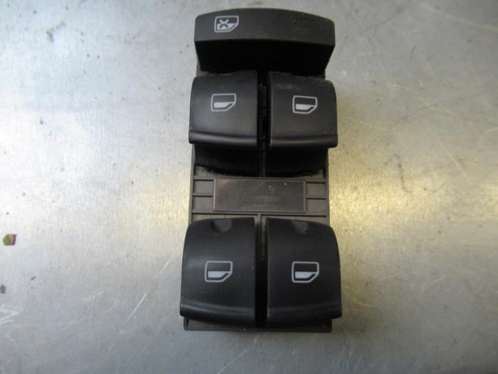 Usados Interruptor combinado de ventanillas Audi A3 Sportback (8PA) 2.0 TDI 16V Precio € 24,20 IVA incluido ofrecido por Garage Callant