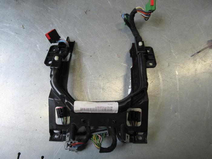 Begagnade Kablage Landrover Range Rover Evoque (LVJ/LVS) 2.2 TD4 16V 5-drs. Pris € 60,50 Inklusive moms erbjuds av Garage Callant