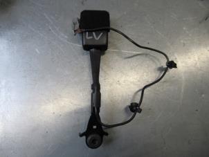 Usagé Insertion ceinture de sécurité avant gauche Landrover Range Rover Evoque (LVJ/LVS) 2.2 TD4 16V 5-drs. Prix € 18,15 Prix TTC proposé par Garage Callant