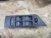 Multi-functional window switch from a Land Rover Range Rover Evoque (LVJ/LVS) 2.2 TD4 16V 5-drs. 2014