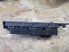 Multi-functional window switch from a Land Rover Range Rover Evoque (LVJ/LVS) 2.2 TD4 16V 5-drs. 2014