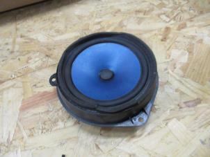 Used Speaker Jaguar XJ (X350) 2.7d V6 24V Price € 18,15 Inclusive VAT offered by Garage Callant