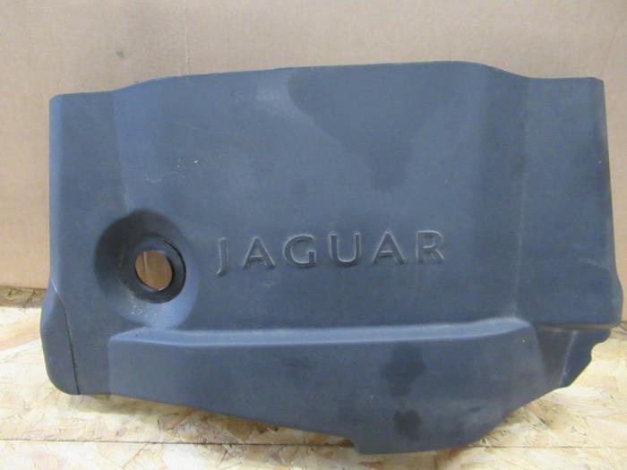 Engine cover from a Jaguar XJ (X350) 2.7d V6 24V 2009