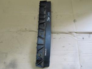 Used Rear bumper bracket, right Jaguar XJ (X351) 3.0 D V6 24V Price € 12,10 Inclusive VAT offered by Garage Callant