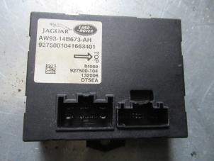 Used Module tailgate motor Jaguar XJ (X351) 3.0 D V6 24V Price € 60,50 Inclusive VAT offered by Garage Callant