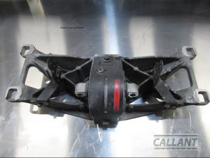 Usagé Support boîte de vitesse Jaguar XJ (X351) 3.0 D V6 24V Prix € 151,25 Prix TTC proposé par Garage Callant