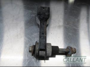 Used Rear lower wishbone, left Jaguar F-Pace Price € 60,50 Inclusive VAT offered by Garage Callant